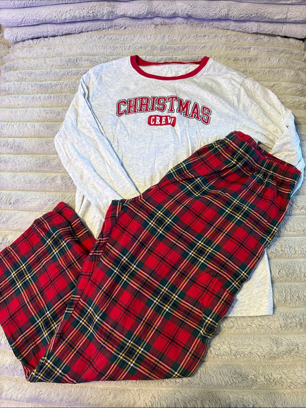 Christmas Crew Mens XL Pajama Set - White Top & Red Plaid Bottoms